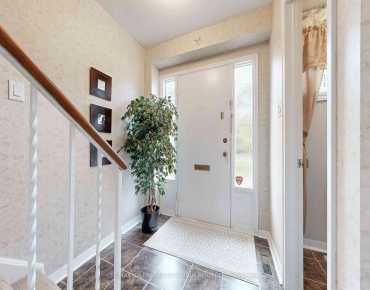 
Carmello  West Shore, Pickering 3 beds 3 baths 1 garage $799K