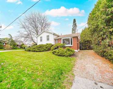 761 West Shore Blvd West Shore, Pickering 4 beds 2 baths  garage $888K
