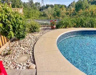 
2015 Lynn Heights Dr Liverpool, Pickering 4 beds 4 baths 2 garage $1.16M