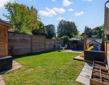 57 Munson Cres Bendale, Toronto 3 beds 2 baths 1 garage $875K
