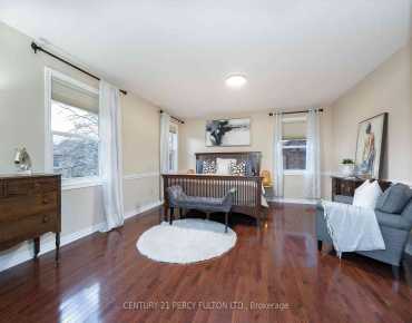 
1080 Wildrose Cres Liverpool, Pickering 4 beds 4 baths 2 garage $1.225M