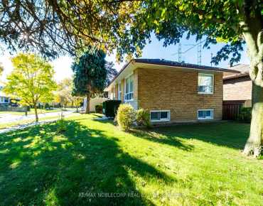 7 Ivy Green Cres Morningside, Toronto 3 beds 2 baths 1 garage $679K