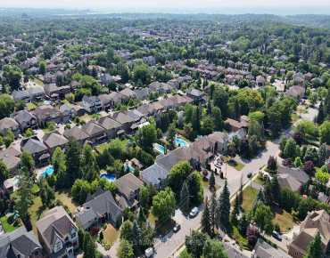 1738 Rockwood Dr Highbush, Pickering 5 beds 7 baths 3 garage $2.2M