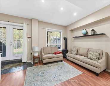 
1644 Holly Hedge Dr Brock Ridge, Pickering 3 beds 4 baths 2 garage $849K