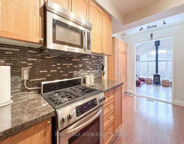 1939 A Parkside Dr Amberlea, Pickering 3 beds 2 baths 2 garage $798K
