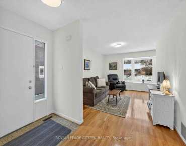 54 Camberley Crt Malvern, Toronto 3 beds 1 baths garage $798.8K