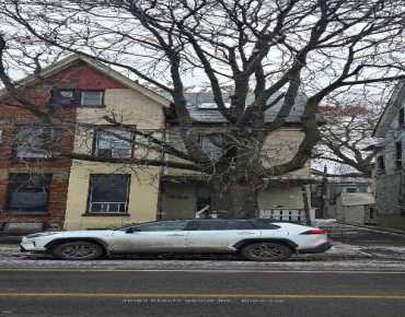 930 Dundas St E South Riverdale, Toronto 11 beds 6 baths  garage $1.7M
