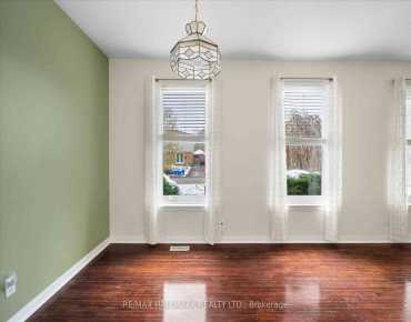 
Kingfisher  Bay Ridges, Pickering 4 beds 2 baths  garage $730K