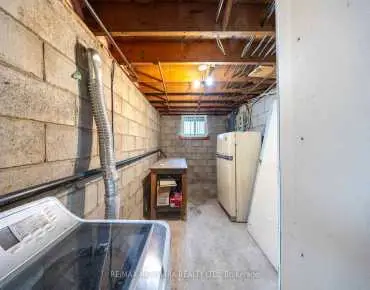 
Glenview  Town Centre, Pickering 3 beds 2 baths 1 garage $1.165M