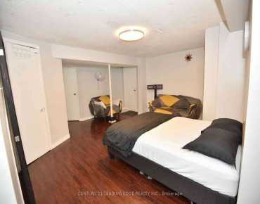 35 Horseley Hill Dr Malvern, Toronto 4 beds 3 baths 1 garage $730K