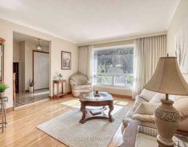 31 Purpledusk Trl Morningside, Toronto 3 beds 3 baths 1 garage $949K

