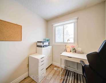 20 Snowball Cres Malvern, Toronto 4 beds 3 baths garage $850K