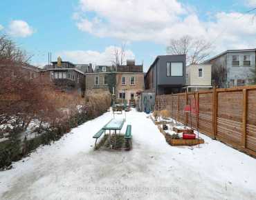 
11 Mackinac Cres Bendale, Toronto 3 beds 2 baths  garage $799K