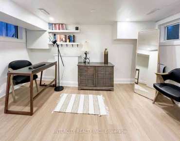 
77 Borden St University, Toronto 4 beds 4 baths  garage $3.095M