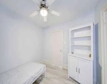 7 Linnsmore Cres Danforth Village-East York, Toronto 4 beds 3 baths 1 garage $1.22M