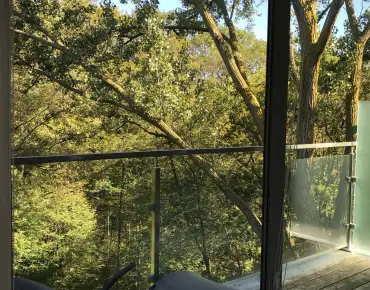 63 Wembley Dr Woodbine Corridor, Toronto 3 beds 4 baths  garage $1.5M
