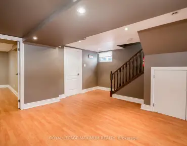 33 Alice Cres Wexford-Maryvale, Toronto 3 beds 2 baths  garage $1.15M
