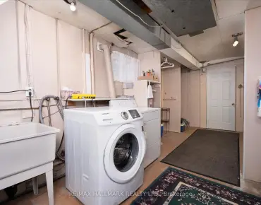 
10 Briarbluff Ave West Hill, Toronto 4 beds 2 baths 1 garage $899K
