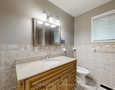 54 Manorglen Cres Agincourt South-Malvern West, Toronto 3 beds 2 baths  garage $1.08M
