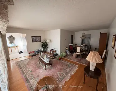 
79 Pitt Ave Clairlea-Birchmount, Toronto 3 beds 2 baths  garage $999K