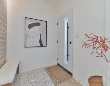 
Glenside  Greenwood-Coxwell, Toronto 3 beds 3 baths  garage $899K