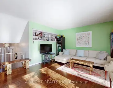 
913 Brimorton Dr Woburn, Toronto 3 beds 2 baths 3 garage $865K
