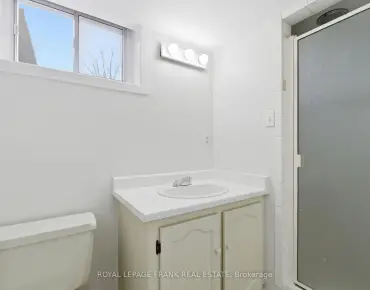 
453 Oriole Pkwy <a href='https://luckyalan.com/community.php?community=Toronto:Yonge-Eglinton'>Yonge-Eglinton, Toronto</a> 5 beds 4 baths 1 garage $2.985M