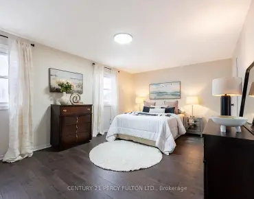 971 Essa Cres West Shore, Pickering 3 beds 2 baths 1 garage $789K