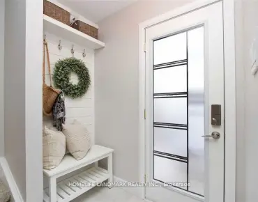 
1793 Walnut Ln Liverpool, Pickering 3 beds 2 baths 1 garage $850K