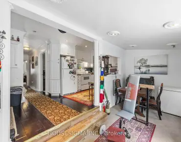 65 Whitley Ave Downsview-Roding-CFB, Toronto 3 beds 4 baths garage $1.1M