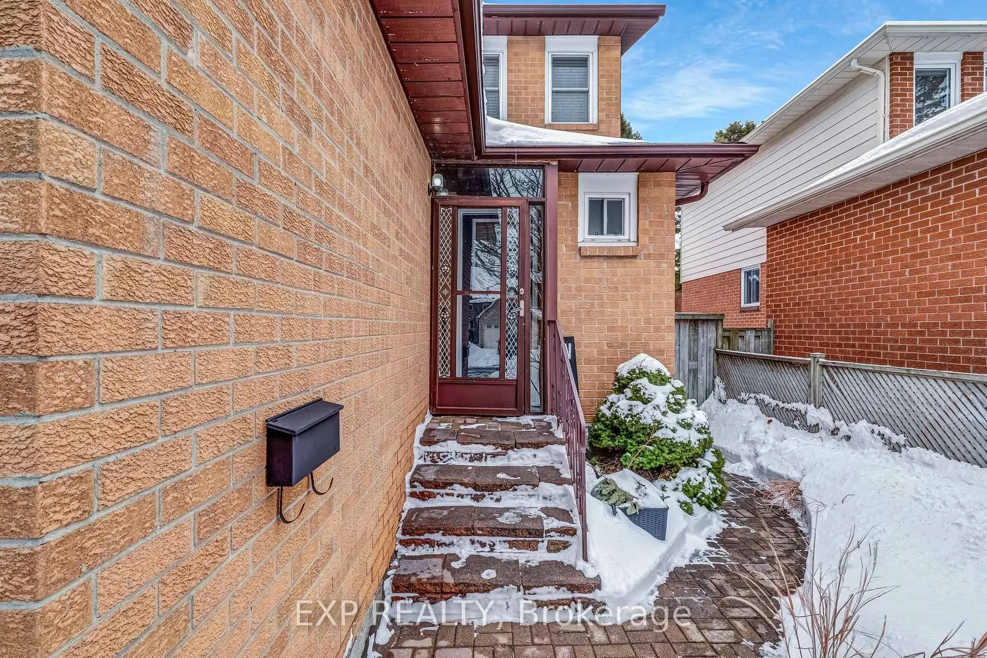 
46 Phoebe St Kensington-Chinatown, Toronto 4 beds 2 baths 1 garage $1.685M