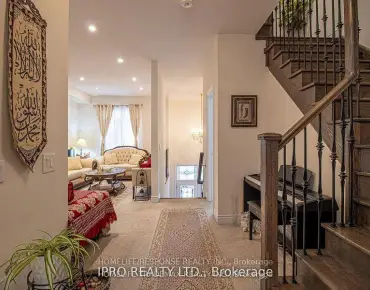 
Duberry  Brock Ridge, Pickering 3 beds 2 baths 1 garage $729K