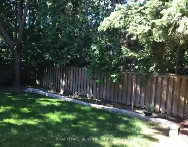 
134B Finch Ave W <a href='https://luckyalan.com/community.php?community=Toronto:Newtonbrook West'>Newtonbrook West, Toronto</a> 3 beds 3 baths 2 garage $1.129M