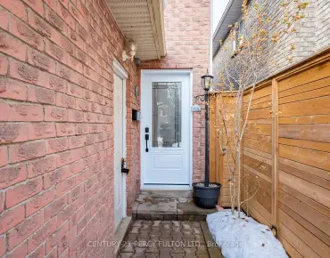 
Abingdon  West Shore, Pickering 3 beds 3 baths 2 garage $798.9K