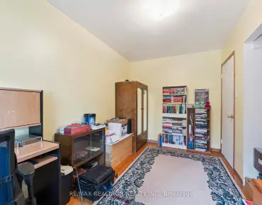 
Saint Martins Dr Bay Ridges, Pickering 2 beds 3 baths 1 garage $649.9K