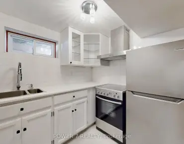 
194 Pemberton Ave <a href='https://luckyalan.com/community.php?community=Toronto:Newtonbrook East'>Newtonbrook East, Toronto</a> 3 beds 1 baths 2 garage $1.149M
