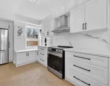 
Woodbine  The Beaches, Toronto 3 beds 2 baths 3 garage $1.679M