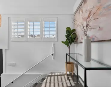 22 Coolhurst Dr Rexdale-Kipling, Toronto 3 beds 2 baths 1 garage $879.888K