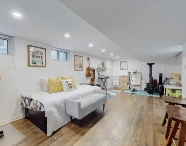 47 Curran Hall Cres Morningside, Toronto 3 beds 3 baths 1 garage $849.999K