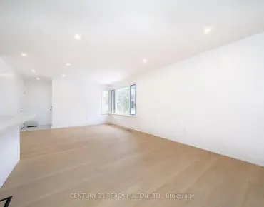 67 Condor Ave Blake-Jones, Toronto 2 beds 2 baths  garage $799.9K