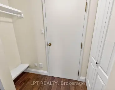 36 Belinda Sq Steeles, Toronto 3 beds 4 baths 2 garage $874.9K