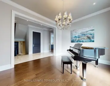 537 Marksbury Rd West Shore, Pickering 5 beds 6 baths 4 garage $2.99M
