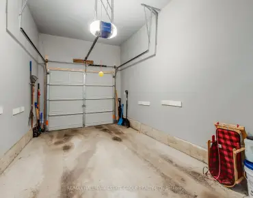 8 Fairglen Cres Humberlea-Pelmo Park W4, Toronto 2 beds 4 baths  garage $799.9K