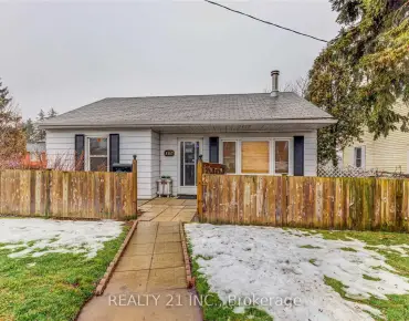 
5 Homeview Ave Rockcliffe-Smythe, Toronto 3 beds 2 baths 1 garage $799.9K