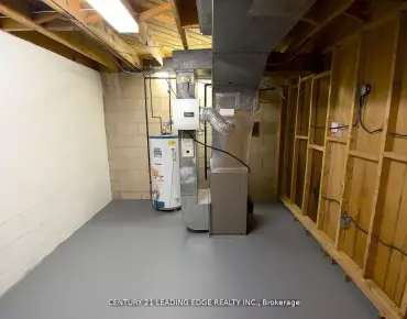 
2B Fairway Rd Princess-Rosethorn, Toronto 3 beds 5 baths 1 garage $3.448M