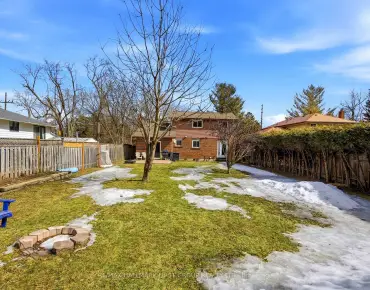 
1725 Spruce Hill Rd Dunbarton, Pickering 2 beds 2 baths  garage $1.15M