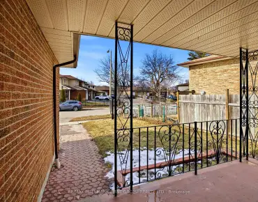 327 Goldhawk Trl Milliken, Toronto 4 beds 4 baths 2 garage $1.399M