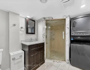 
525 Glencairn Ave Englemount-Lawrence, Toronto 5 beds 6 baths 2 garage $2.8M