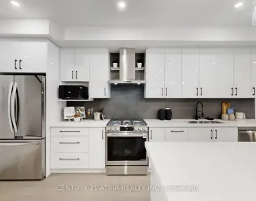 
334 Moore Park Ave <a href='https://luckyalan.com/community.php?community=Toronto:Newtonbrook West'>Newtonbrook West, Toronto</a> 3 beds 2 baths 1 garage $1.298M