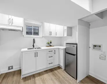 
1138 Tanzer Crt Bay Ridges, Pickering 3 beds 2 baths 1 garage $769K